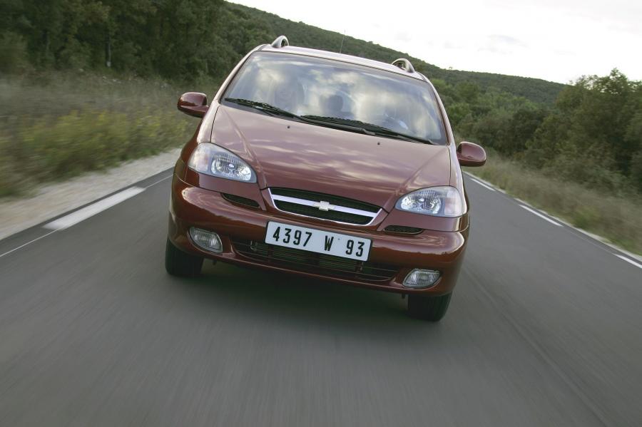  Chevrolet Rezzo 2000 года  (фото 7 из 28)